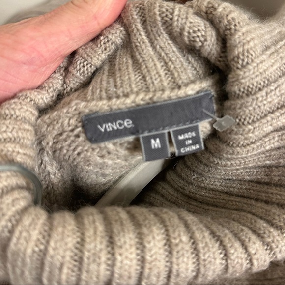 Vince Traveling Rib Turtleneck - Picture 4 of 6